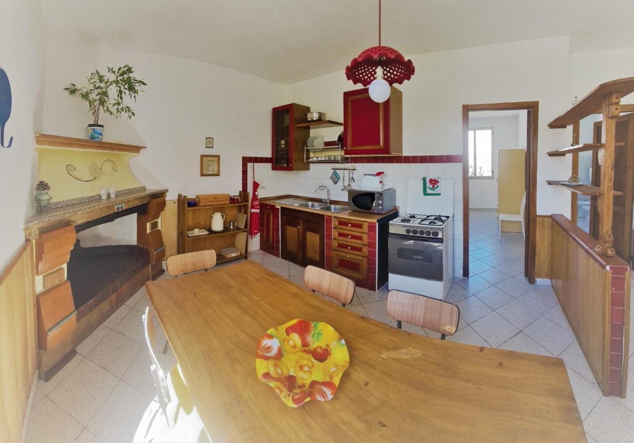 Cosy Home With Private Parking By The Sea Siniscola Luaran gambar