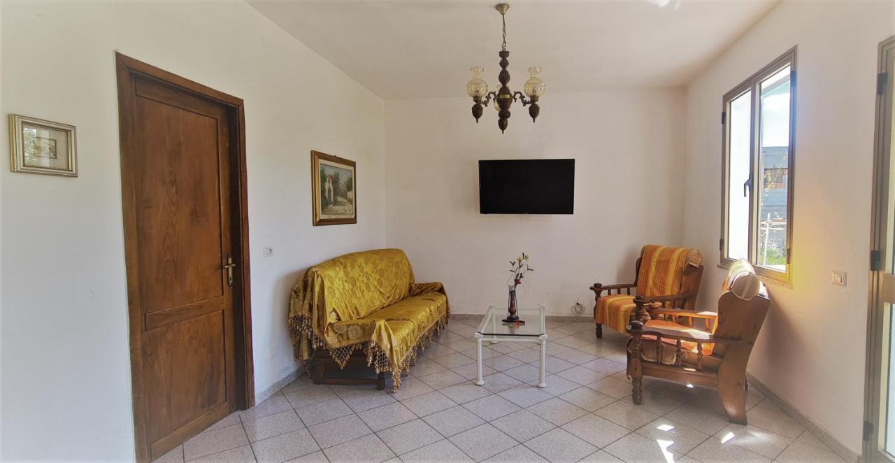 Cosy Home With Private Parking By The Sea Siniscola Luaran gambar